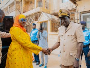 Ziar de Madame Amy Mara Dièye auprès du Khalife Général des Tidianes